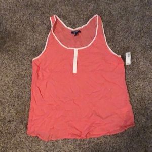 Salmon tank with button up design